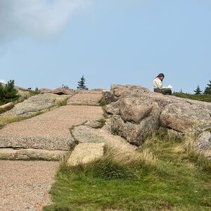 Welcome to my closest where I share my gently worn or never or rarely worn best!